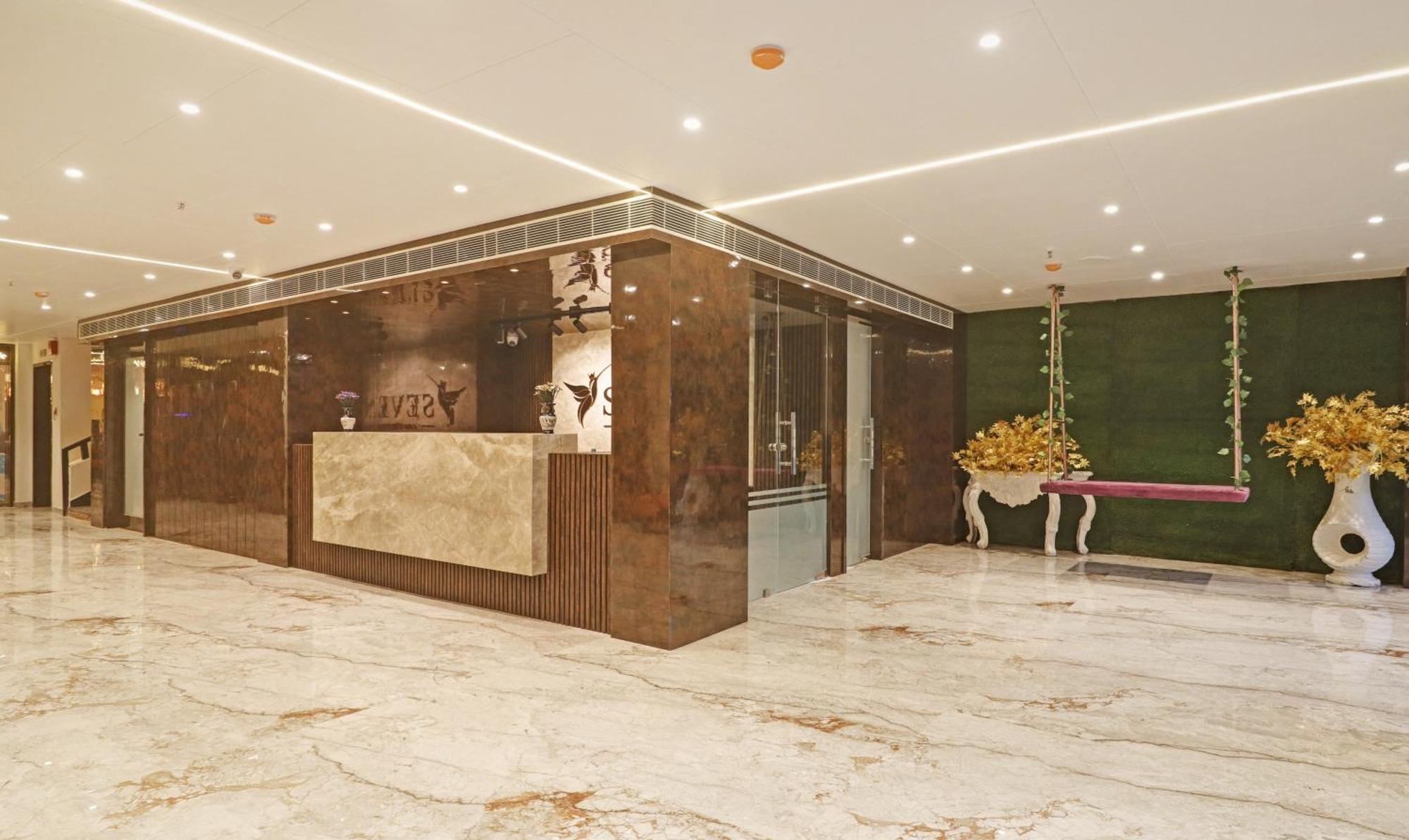 Treebo Premium Seven Lake View Hyderabad Eksteriør bilde