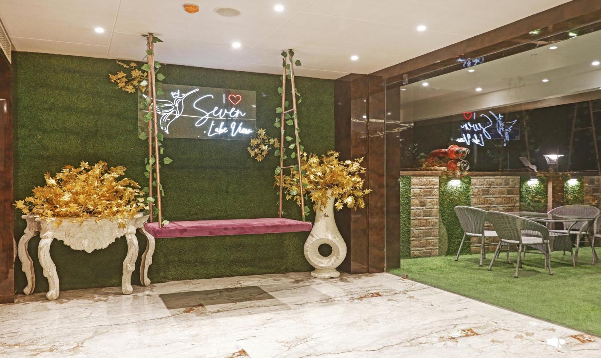 Treebo Premium Seven Lake View Hyderabad Eksteriør bilde